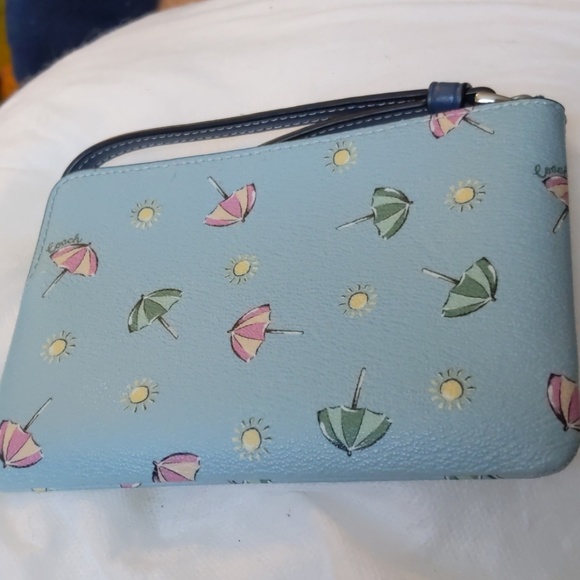 Fun summer Coach wristlet - Picture 2 of 4